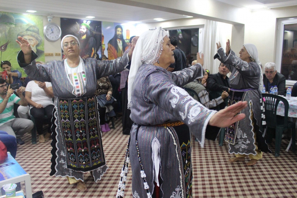 Türkmen Alevi Bektaşi Vakfı aşurede buluşturdu 11