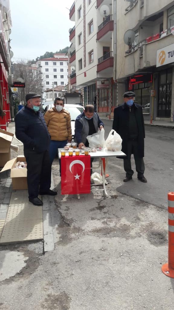 CHP Ankara’da halka Çanakkale Savaşı menüsü dağıtımı yaptı 15