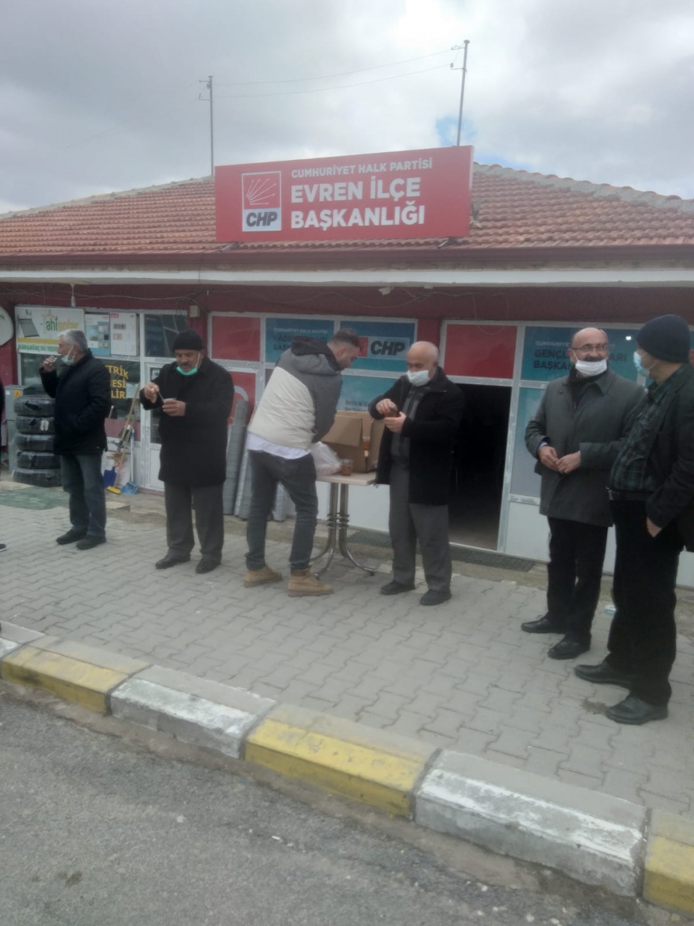 CHP Ankara’da halka Çanakkale Savaşı menüsü dağıtımı yaptı 17