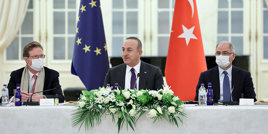 Bakan Çavuşoğlu, AB ülkeleri büyükelçileriyle bir araya geldi