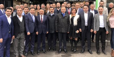 Başkan Yaşar Bahçeci adaylığını hemşerileri ile kutladı