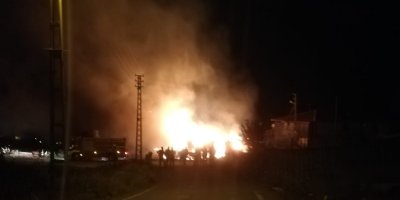 Başkent'te iki katlı ahşap ev yandı
